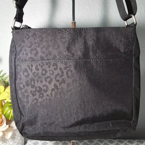 BAGGALLINI Black Leopard Print Snap It Crossbody Bag MM – NWT - Picture 6 of 14